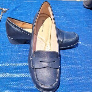 Naturalizer dark blue wedge